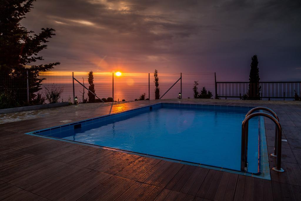Villa Vera Áyios Nikítas Kamer foto