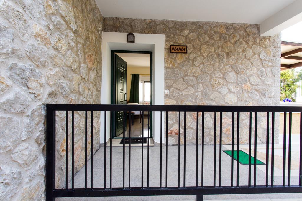 Villa Vera Áyios Nikítas Buitenkant foto