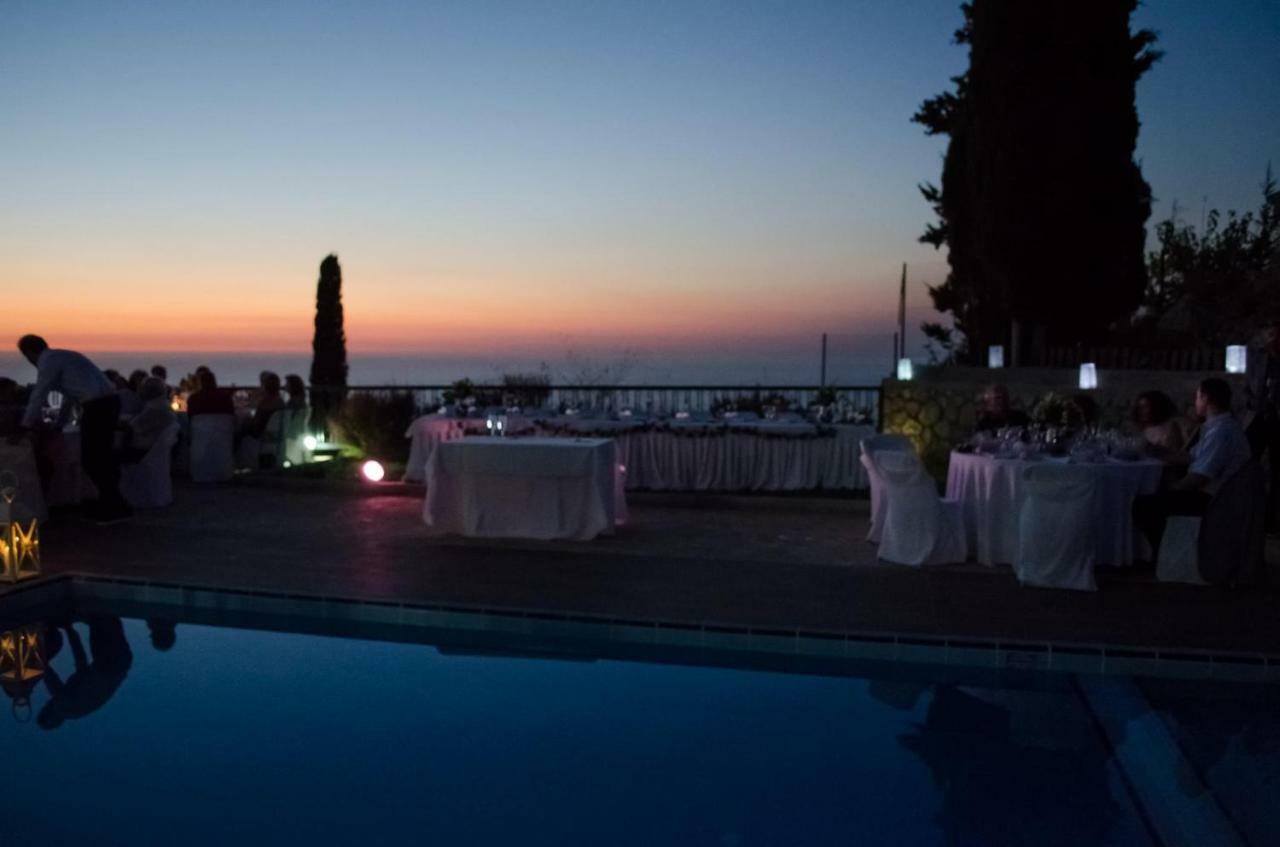 Villa Vera Áyios Nikítas Buitenkant foto